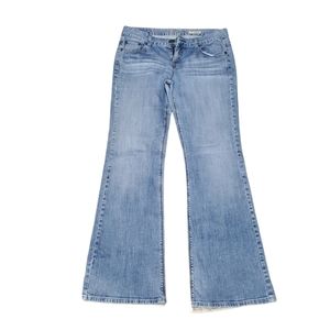 Chip & Pepper Light wash Flare Jeans.  Size 13